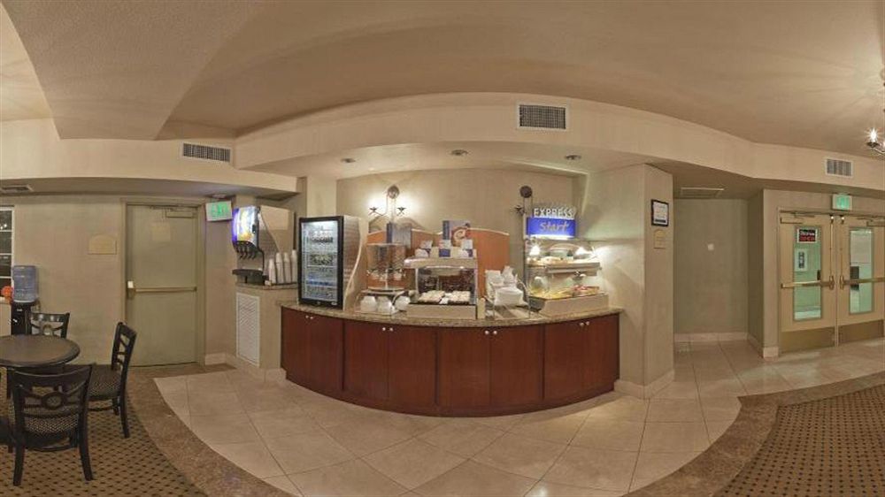 Hotel Marguerite South Anaheim - Garden Grove, Trademark Collection By Wyndham Exterior photo